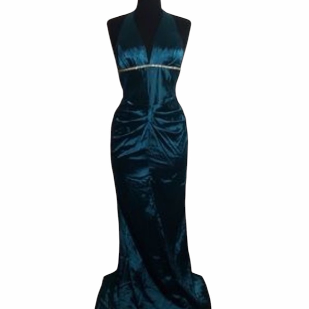 Halter Maxi Dress – Size Large – Elegant Evening / Formal Dress